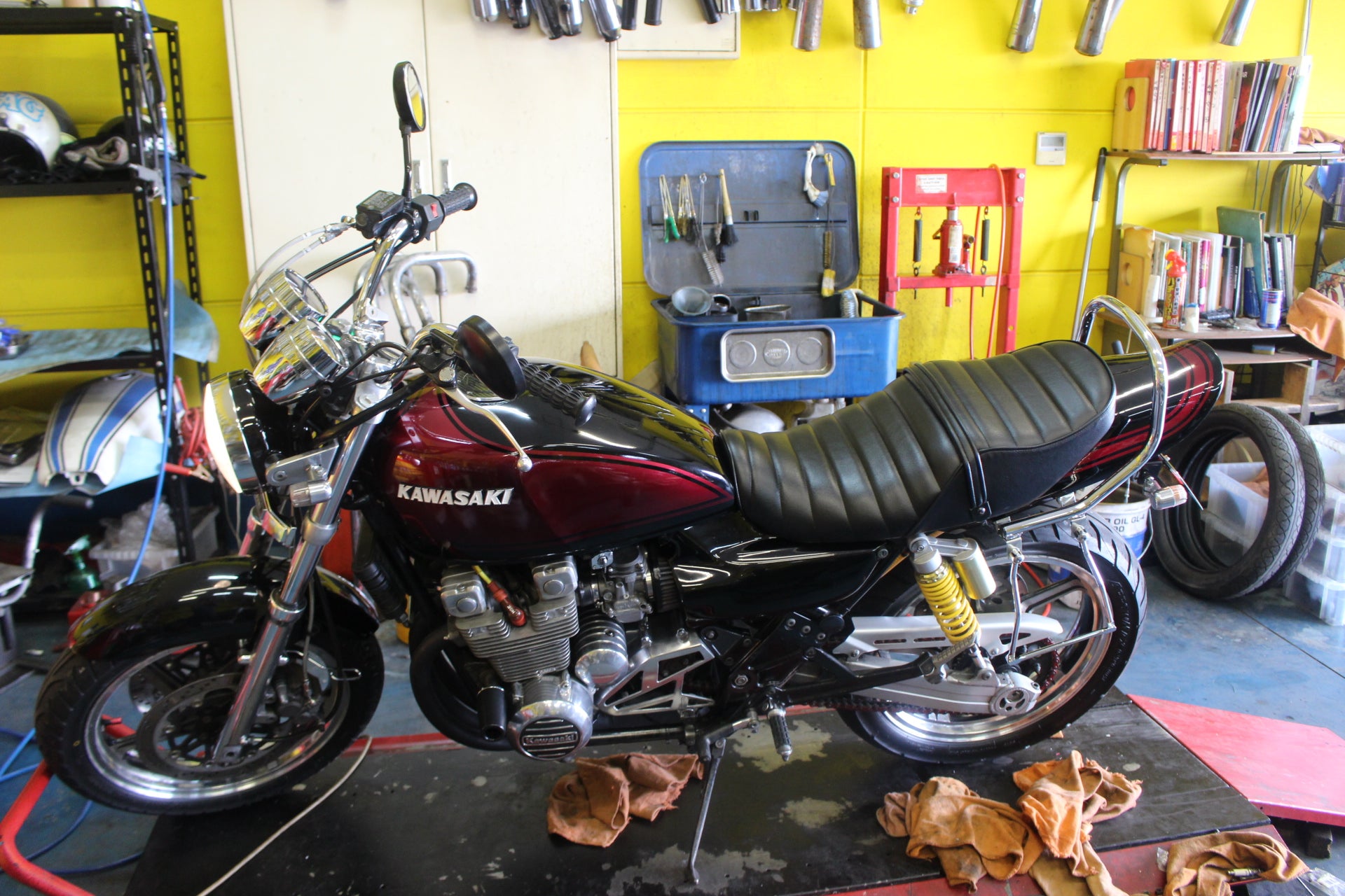 ゼファー400のオイルパン廻り作業です！！ | ZUMAのブログ