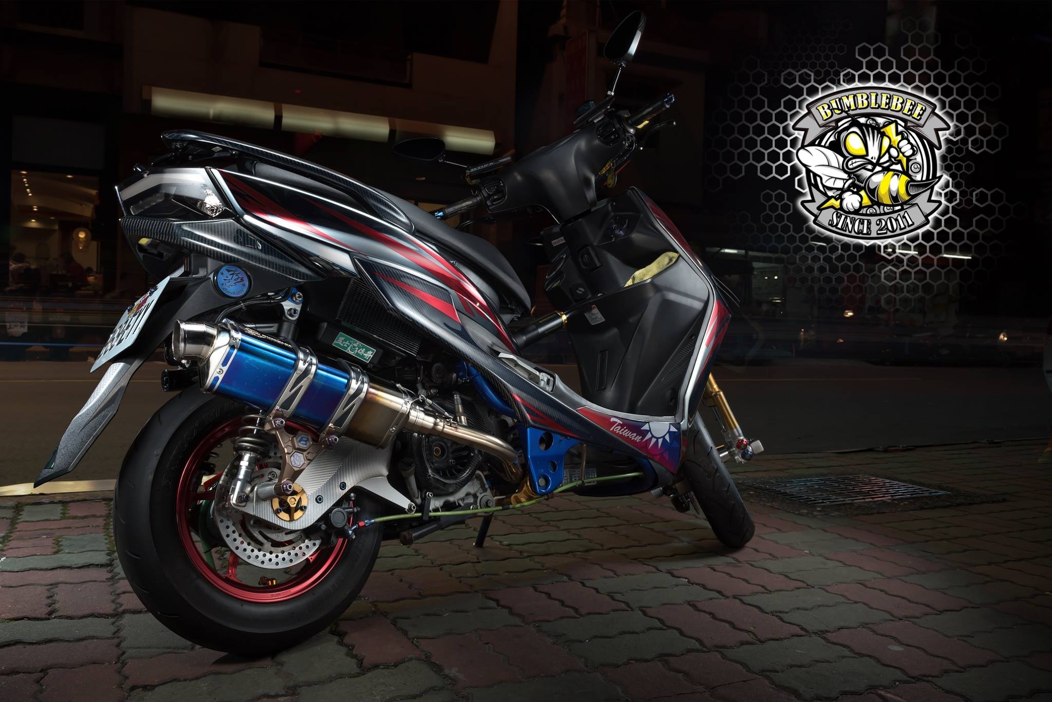 バンブルビーの新作マフラー PT1のご紹介です！ シグナスX カスタム