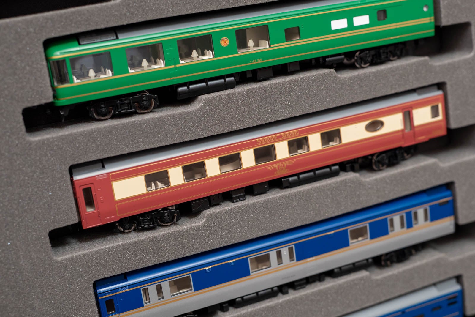 24系25形「夢空間北斗星」を開封 | あかりんの模型部屋