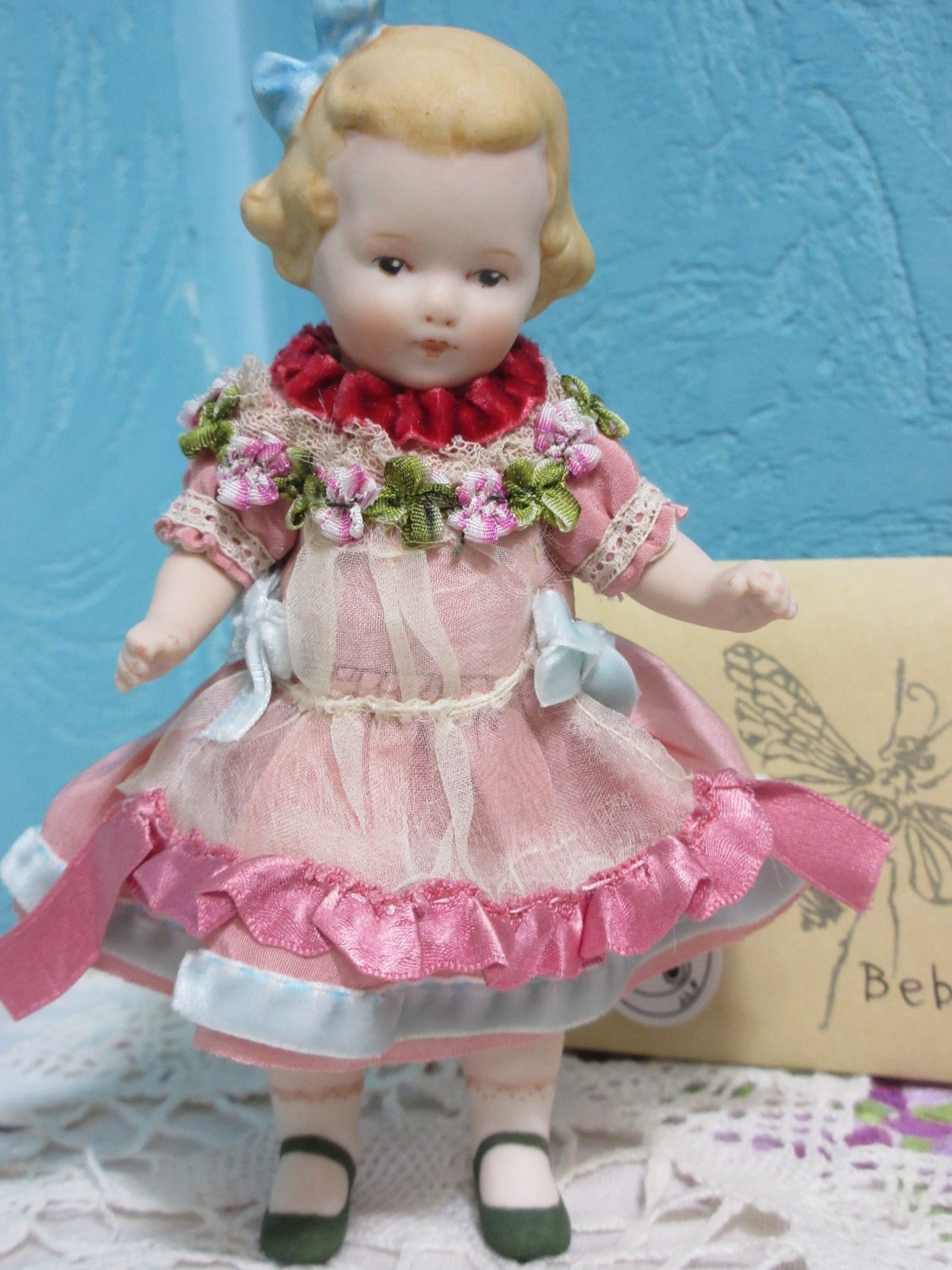 勿忘草ちゃんがことほぐ、の巻☆ | ビスクドール作家☆ベベタビト