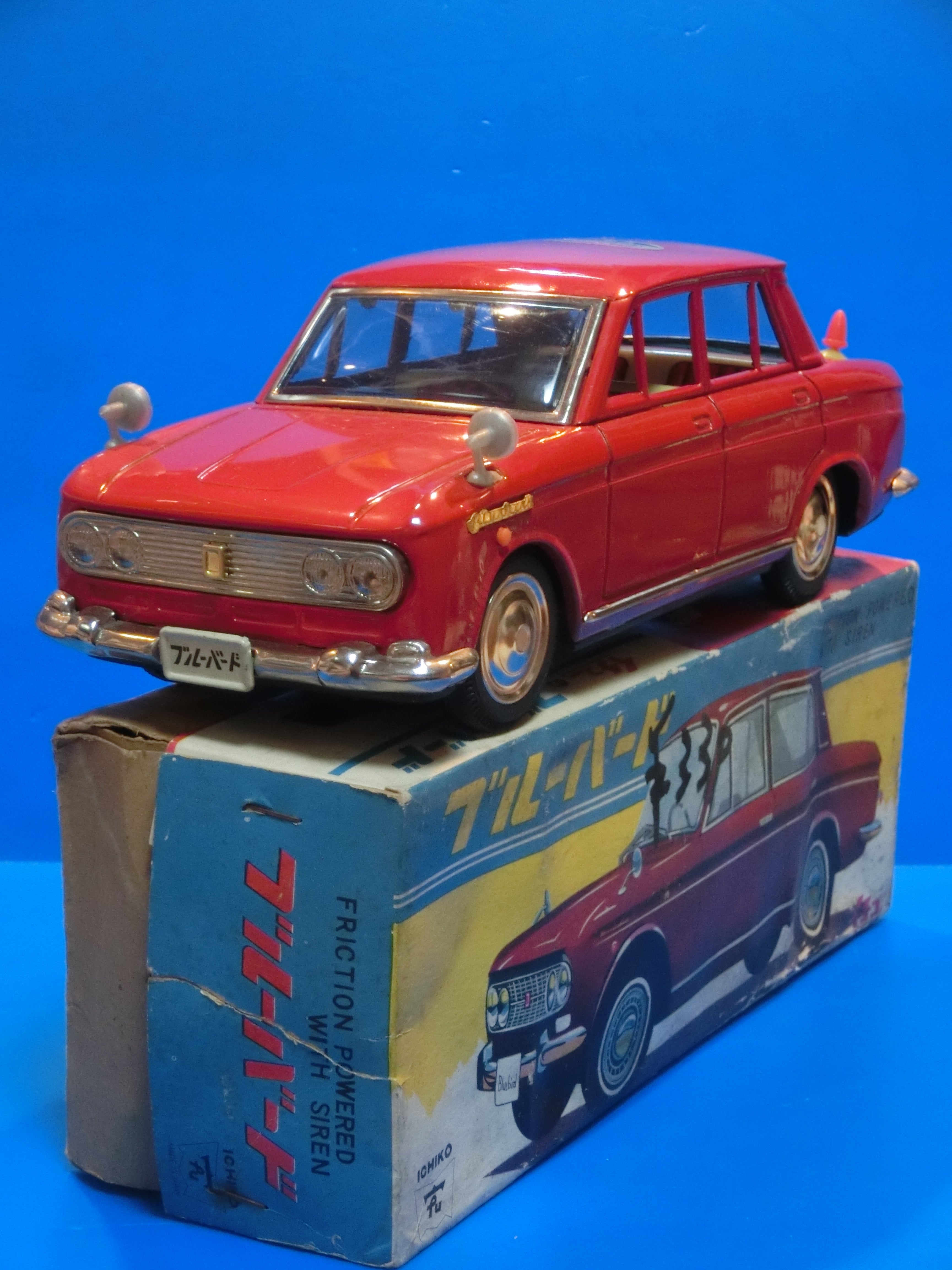 ☆1964年イチコー410ブルーバード ピニンファリーナ ～ブリキ自動車