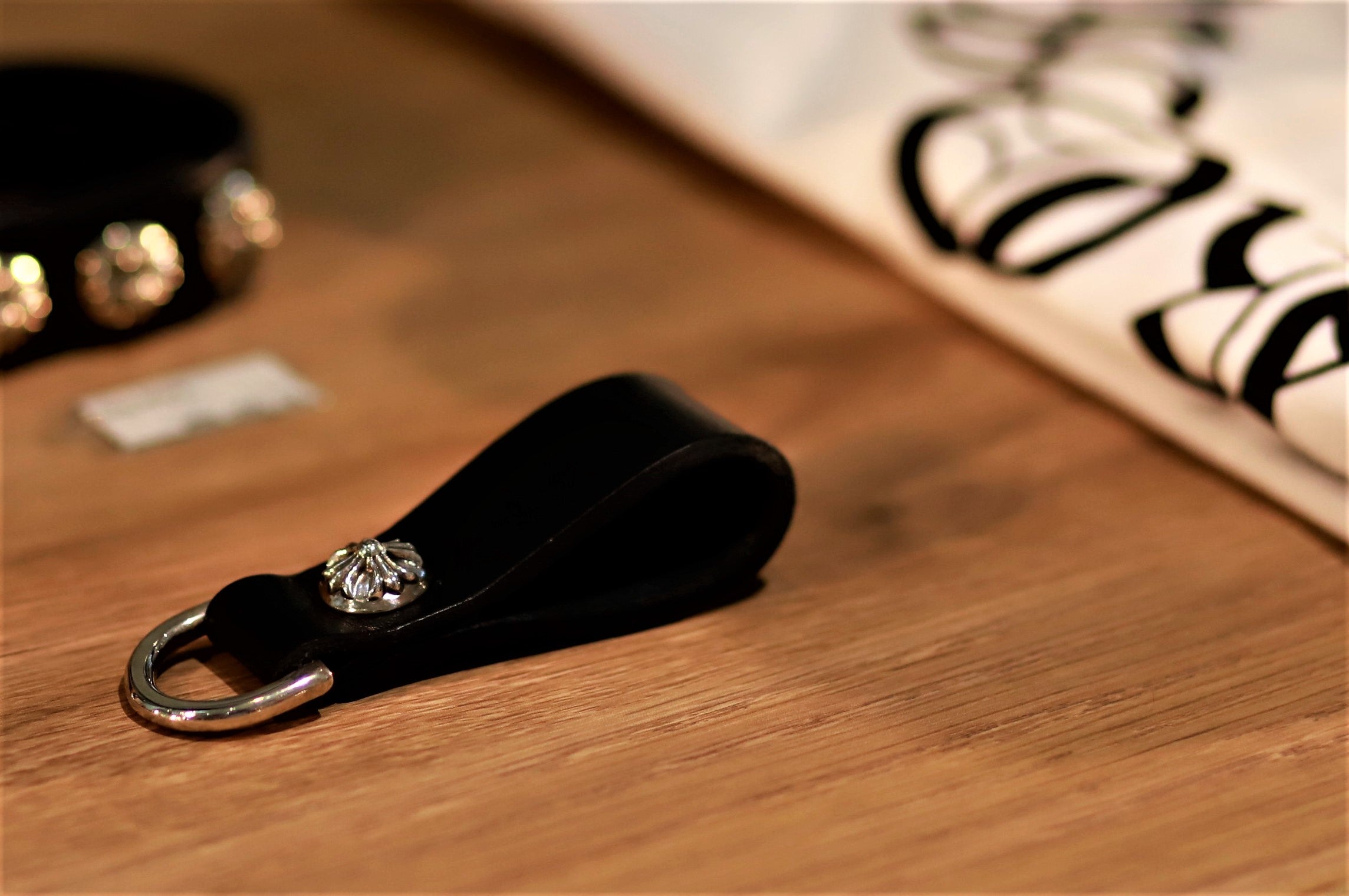 CHROME HEARTS (クロムハーツ) : ベルトループ Dリング クロス