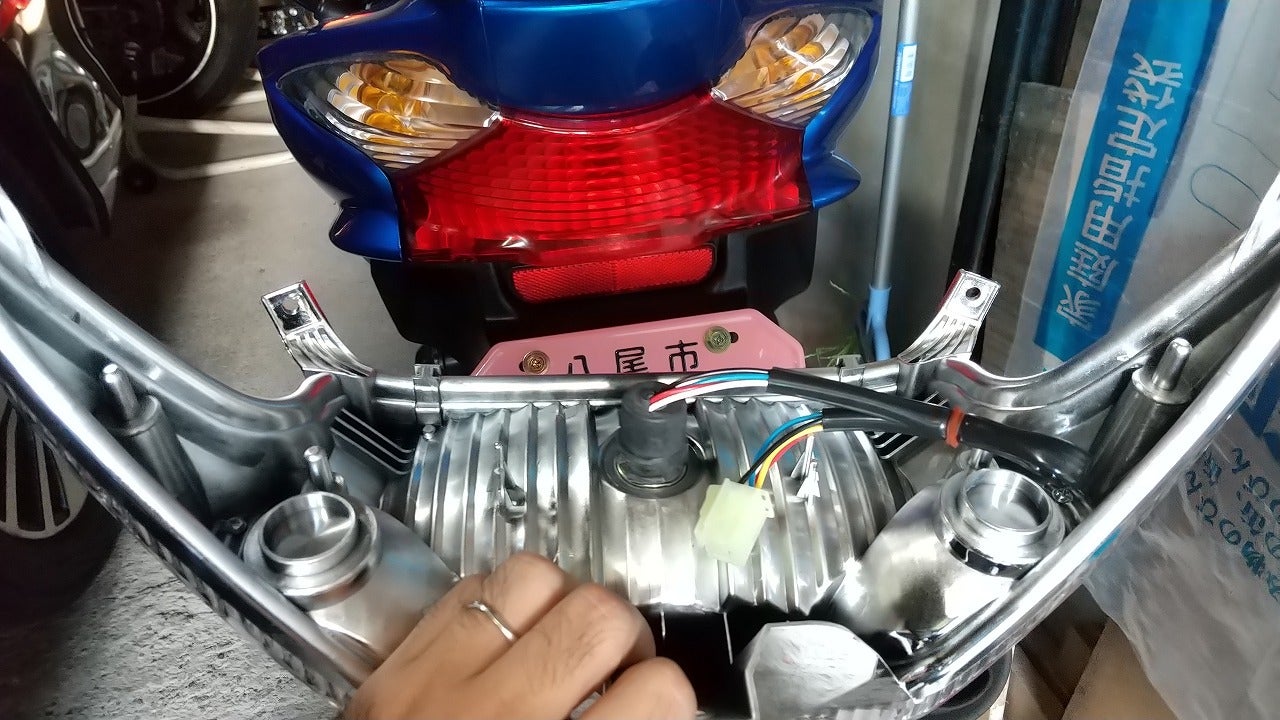 アドレスV125S テールユニット LEDテール&リアウインカーへ換装