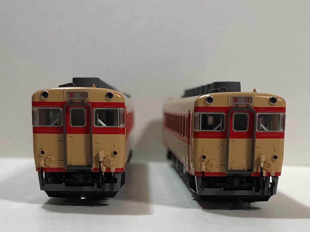 KATO 10-1600 “キハ58系（パノラミックウインドウ）4両セット”入線