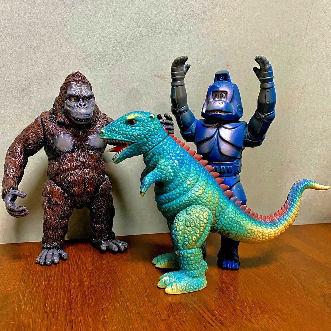 キングコングの逆襲」三大怪獣勢揃い！〜逆襲コング！ゴロザウルス