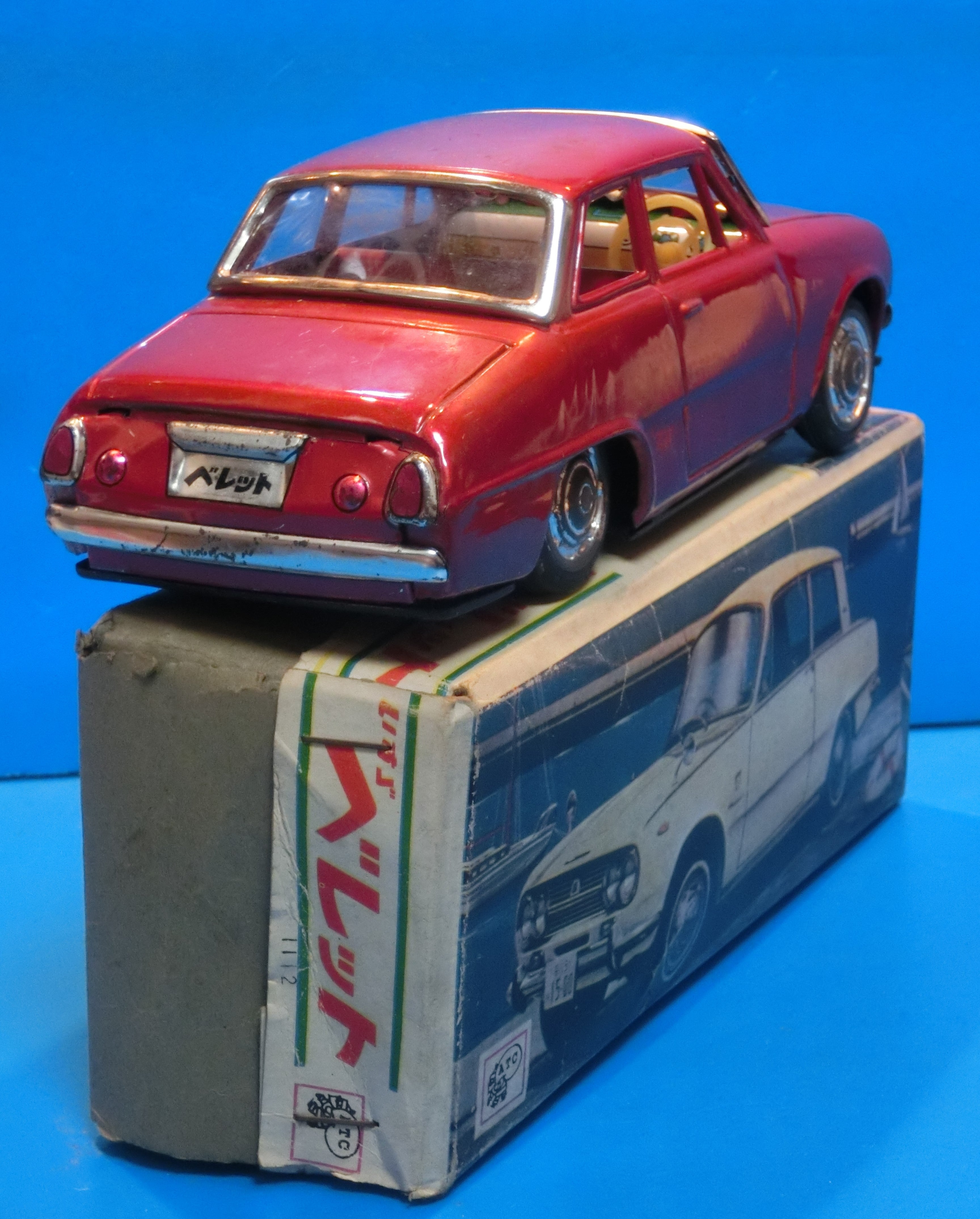 ☆1965年アサヒ玩具いすゞベレット1500DX2ドア大盛屋～ブリキ自動車