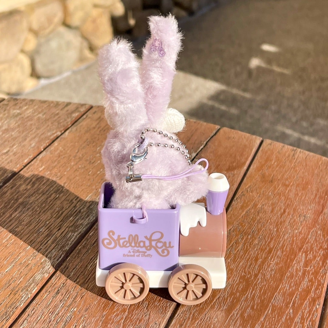 全種買い！汽車に乗ったダッフィーのぬいぐるみストラップ | Hatama