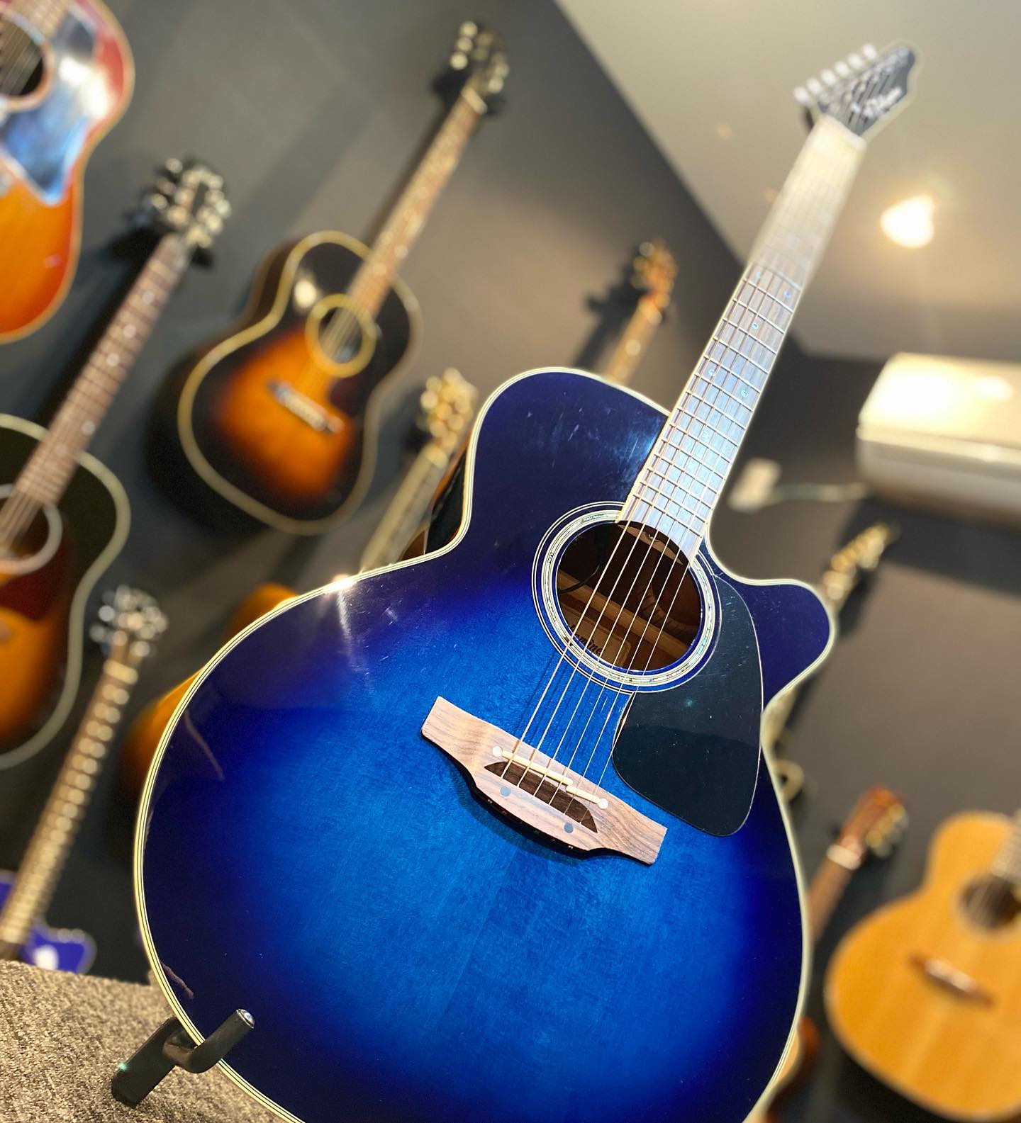 新着！長渕剛モデルギター「Takamine TDP500-6 DBS」～2017年限定250本