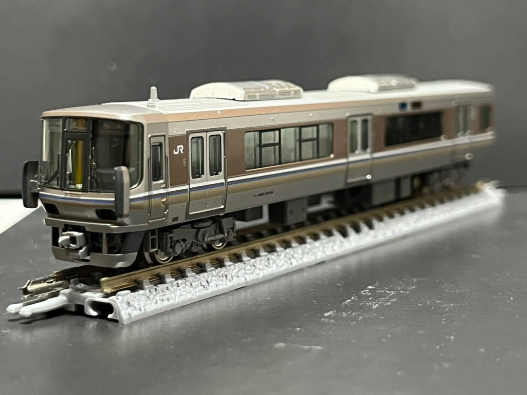 KATO　223系2000番台「新快速」4両セット　10-1677 Amazon | KATO Nゲージ 223系2000番台 新快速 4両セット 10-1677 鉄道