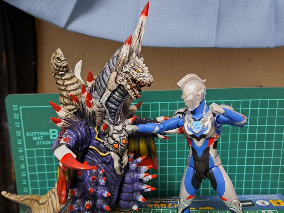 ウルトラ怪獣DXソフビ 殲滅機甲獣デストルドス 改造リペイント完全品