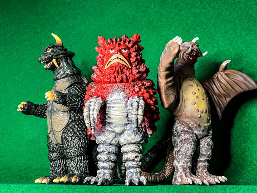 プレミアムバンダイ 総天然色 ウルトラQ ガラモン ペギラ ゴメス