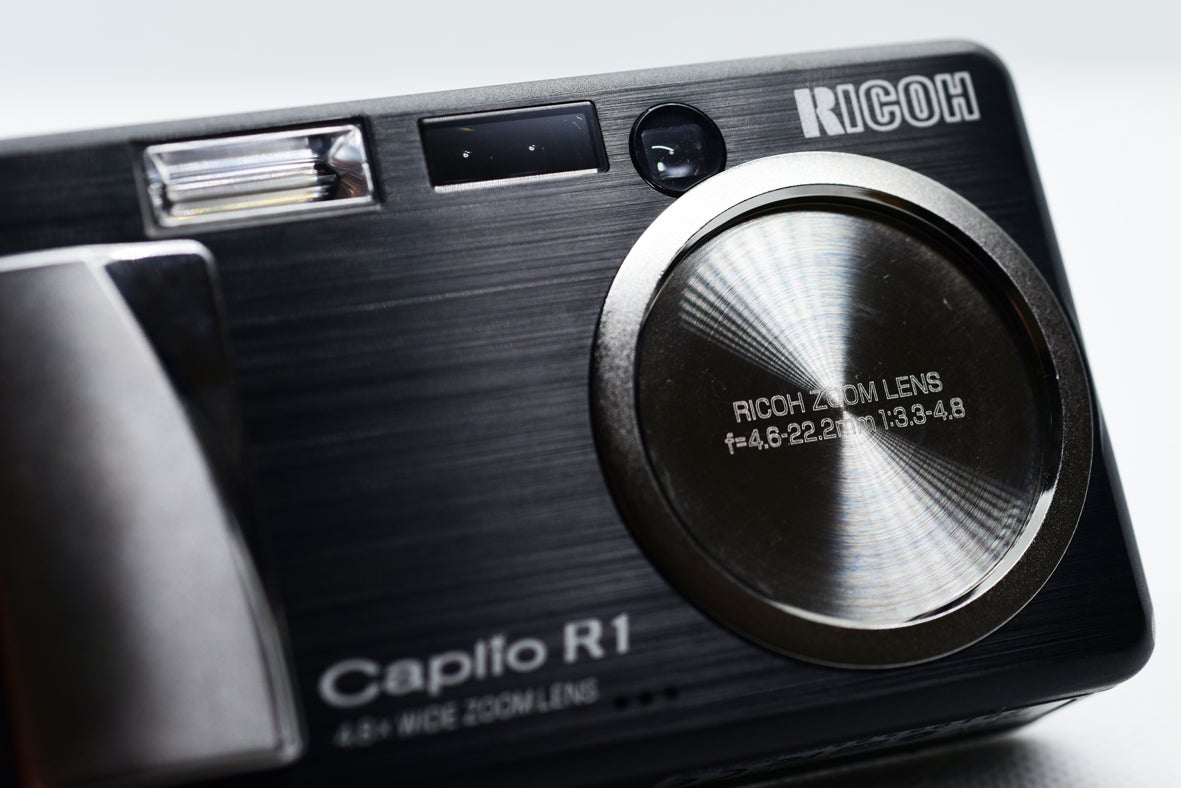 オールドデジカメ】GR伝説夜明け前ふたたび RICOH Caplio R1 | カメラ