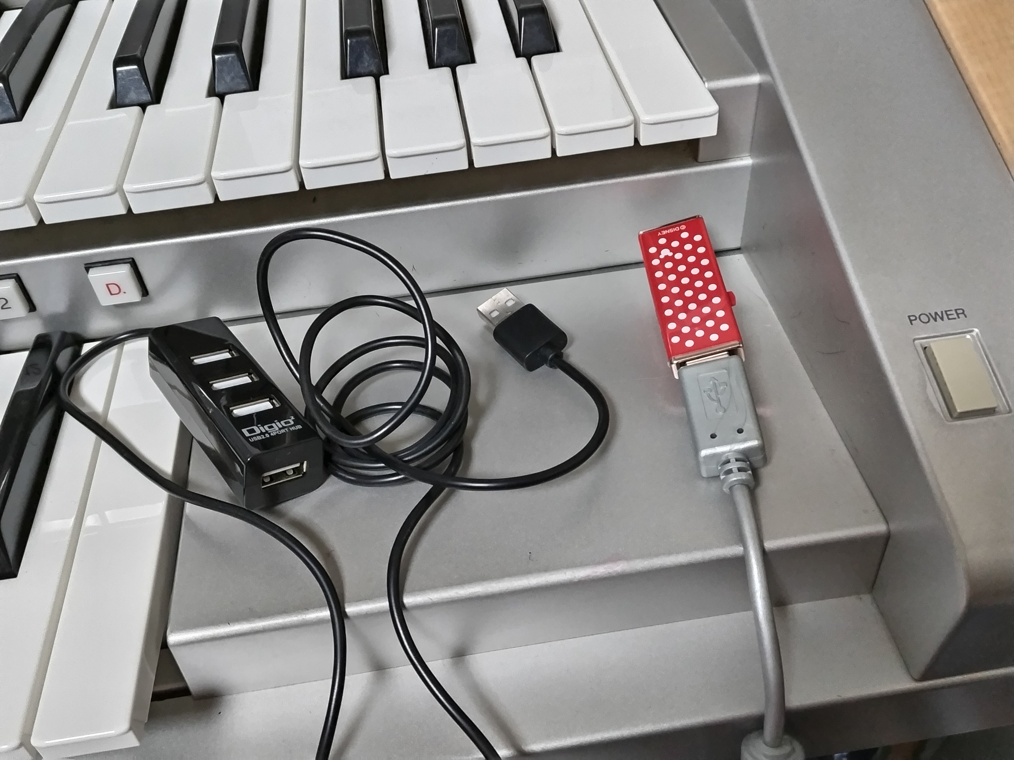 エレクトーン用の新しいUSB。 | 神戸市灘区『神戸六甲♪音楽教室