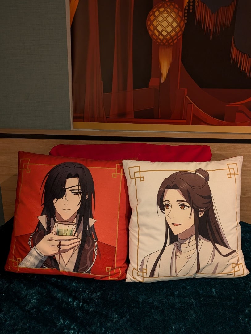 天官賜福のコラボホテルのクッションが販売される！ | 美しい風景