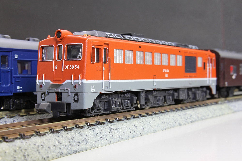 TOMIX-2204】国鉄ディーゼル機関車 DF 50 もついでに眺めてみた