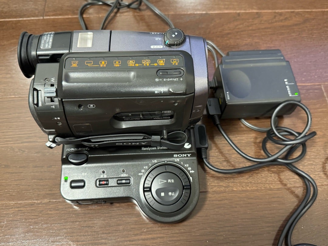 SONY Hi8 ビデオカメラ CCD-TR11 SONY】Hi8対応8mmビデオカメラCCD