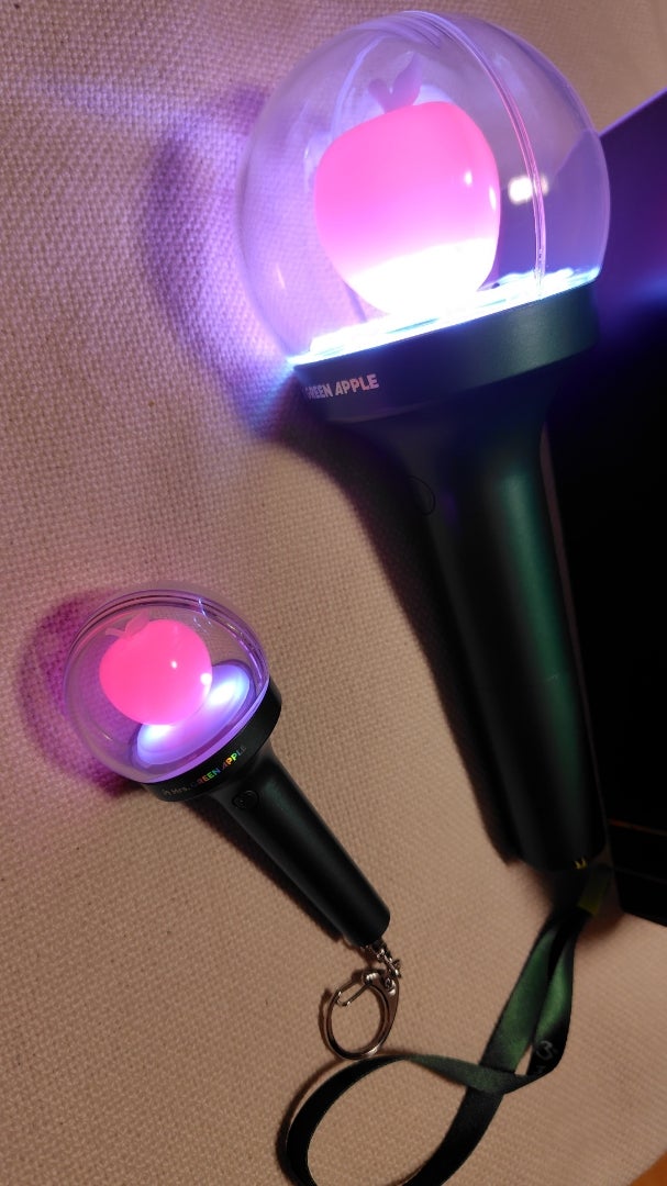 Mrs.GREEN APPLE…大小ペンライトと会員カード | MEmorandum