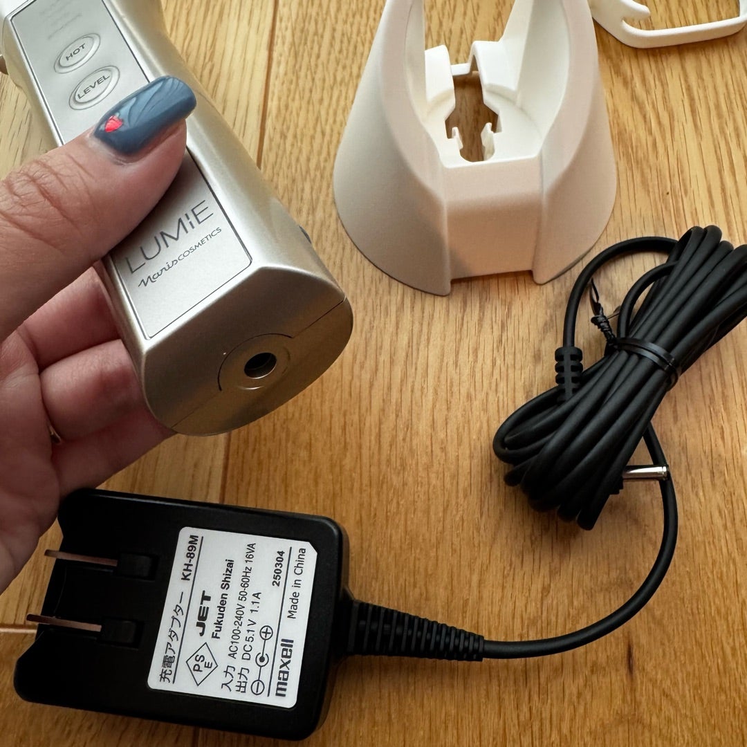 ナリスの美顔器がデイリー使いに丁度いい。LUMiEで美顔器レビューも