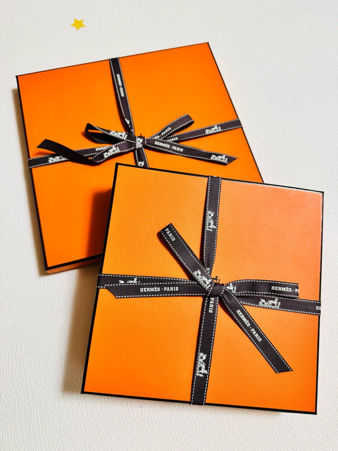 エルメス 2026 値上げ前に買ったもの シルク カレ90とリバーシブル