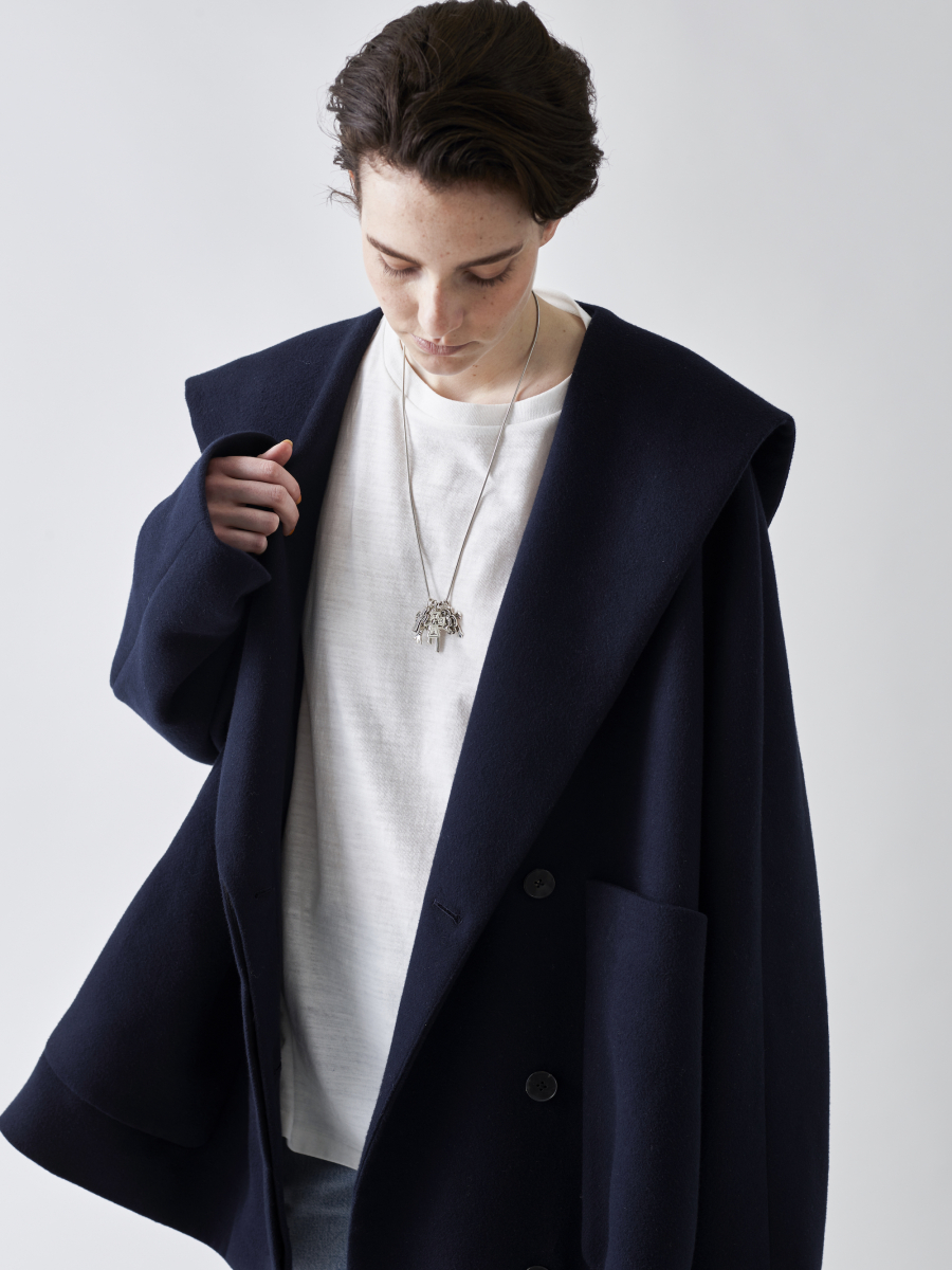 ザ・ロウのコートが、ロンハーマンにてエクスクルーシブで登場