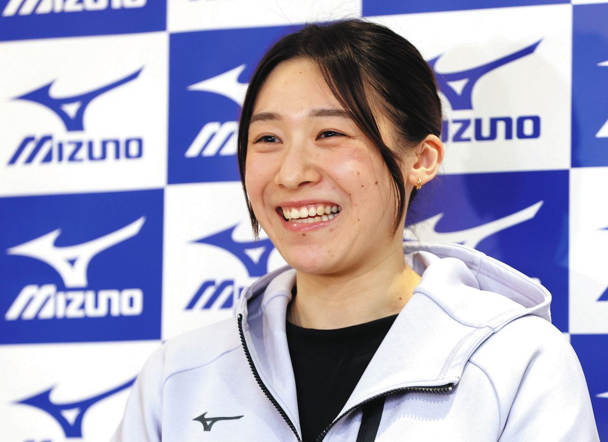 バレーボール女子日本代表・石川真佑がイタリアから帰国 プロ1年目の