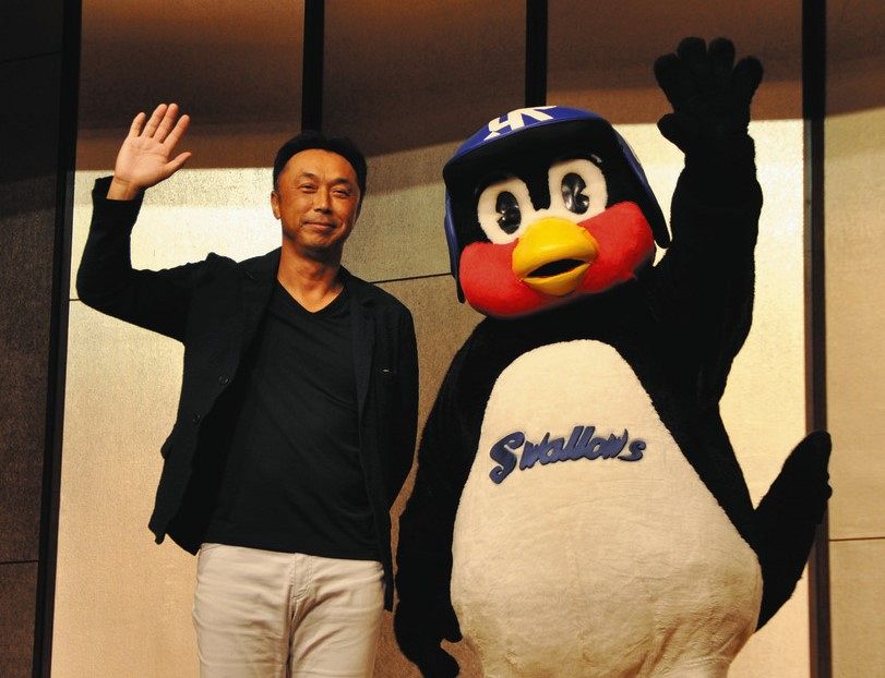 ヤクルト】つば九郎、史上1羽目の主催2000試合出場へ「じぶんでじぶん