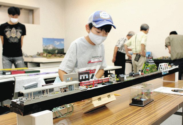 鉄道ジオラマで犬山線やスイスの街を再現 江南市役所で作品展：中日新聞Web