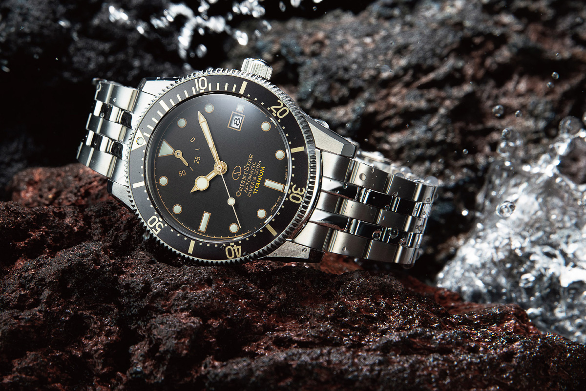 黒×ゴールドが男らしい。オリエントスターの伝説的ダイバーズウオッチ
