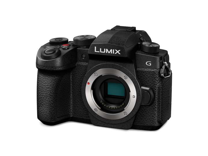 高コスパでコンパクトなLUMIXの本格ミラーレス一眼「DC-G99M2」は旅の