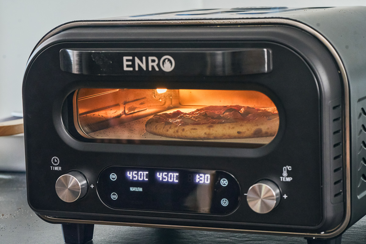 ピザ好き注目！ENROの「電気式窯焼マスター」なら自宅で本格的なピザを