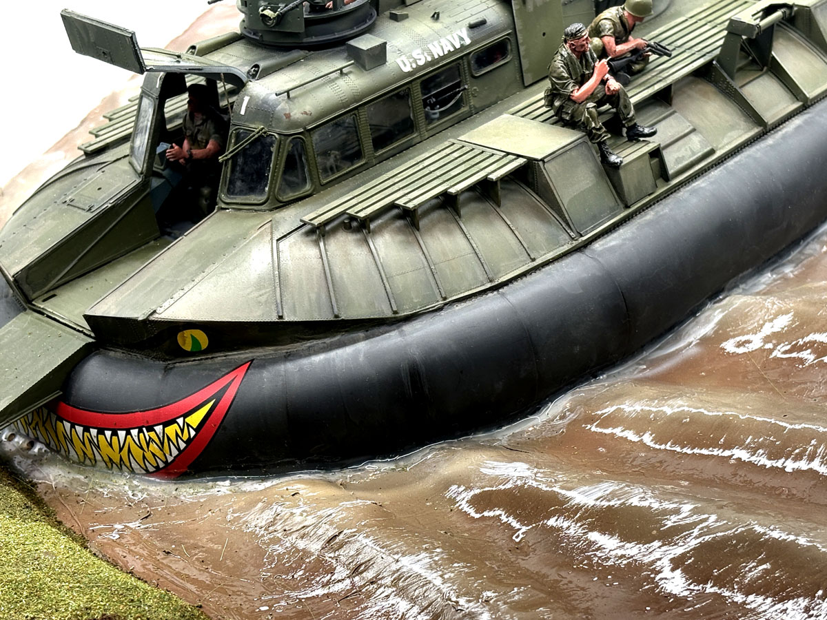 PACV完成！艇体をウェザリングしてジオラマを仕様変更【達人のプラモ術