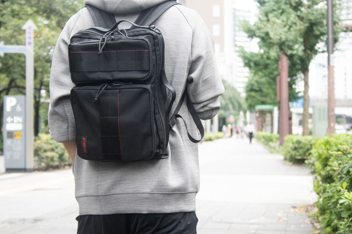 絶妙なサイズ感！コンパクトなBRIEFINGは荷物が減ったという人に