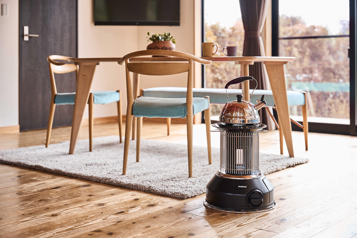 室内でも屋外でもOK！イワタニのカセットガス仕様ストーブ「マル暖」は