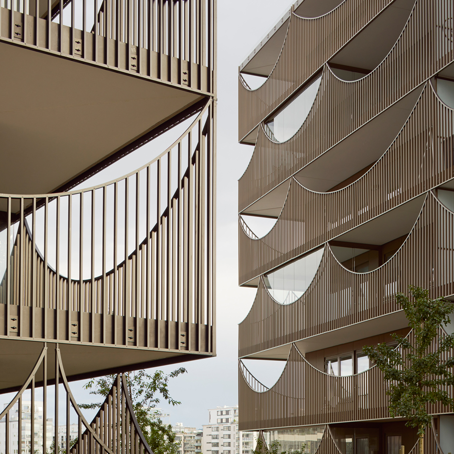 Tham & Videgård's Västra Kajen housing has rows of inverted arches