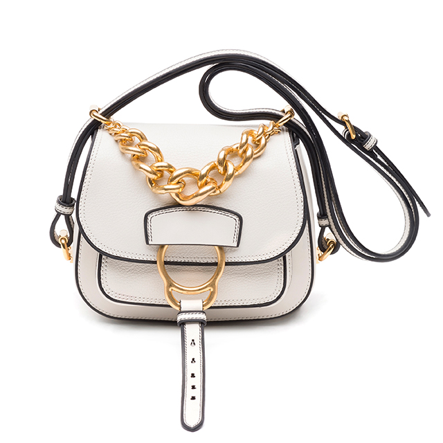 MiuMiu (ミュウミュウ) が、新作「ダリア バッグ」コレクションを発売