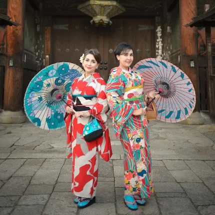 豆千代モダン着物プラン｜独特なデザインが人気｜大阪着物レンタルwargo