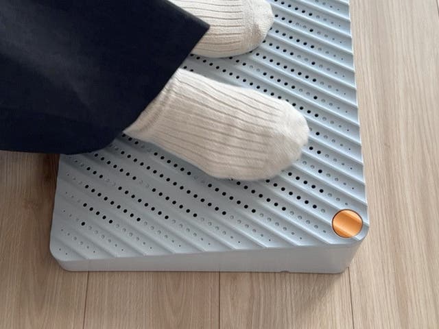 あしもと岩盤浴 BOTTOOM】ノーベル賞素材使用！冬の足もと暖房の決定版