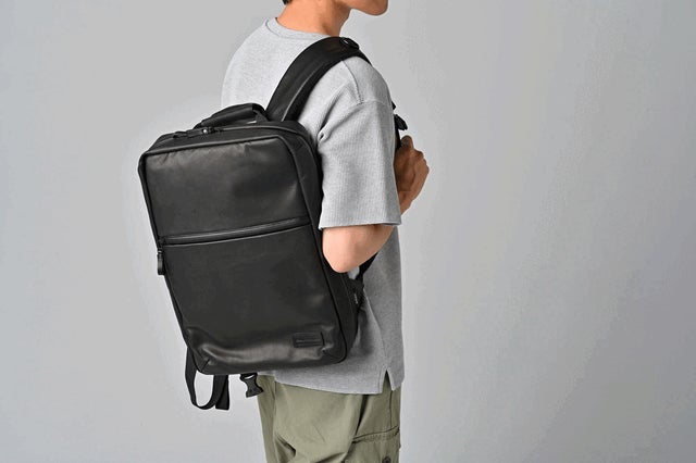 もう財布は探さない！イライラを解消する“上下2部屋構造”リュック【撥