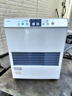 取り切れない傷汚れ等あり！札幌発コロナFF温風石油ストーブ2015年式