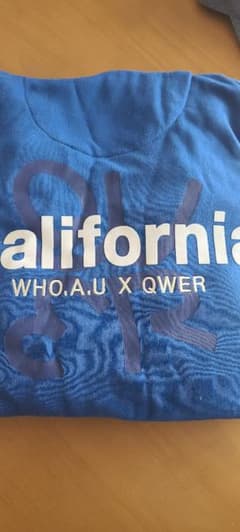 WHO.A.U X QWER カリフォルニア パーカー ブルー HINA - メルカリ