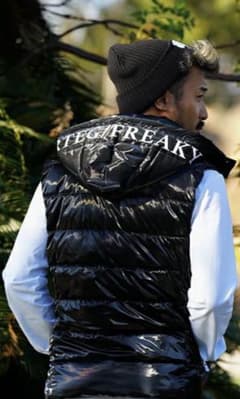 アダムスジャグラー ダウンベスト s - メルカリ