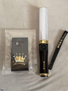 m53950866367_1.jpg?1763790684