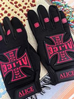 Alice Hollywood グローブ - メルカリ