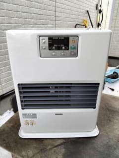 札幌発コロナFF温風石油ストーブ！品番「FF‐VG42SA」2018年式中古品