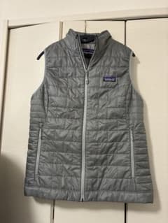 Patagoniaパタゴニア ダウンベスト グレー - メルカリ