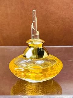 廃盤品 資生堂 アンジェリーク オードパルファム 5ml - メルカリ