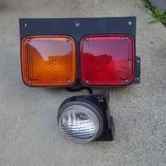 日野純正プロフィアテールランプ右、バックランプ - メルカリ