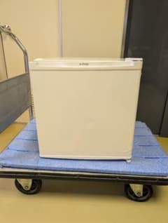 中古美品24年製冷凍庫FZ03A-31WT※一部地域配送設置無料その他地域相談