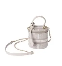 2026年最新】hlt jacquard vanity bagの人気アイテム - メルカリ