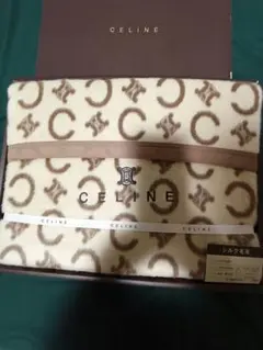 2026年最新】セリーヌシルク毛布の人気アイテム - メルカリ